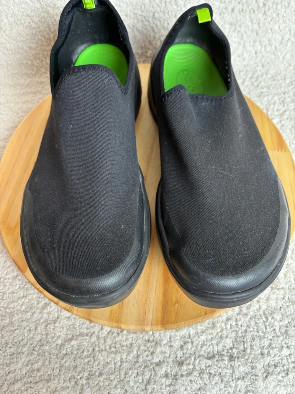 Oofos Shoes Womens 10 Black OOmg eeZee Low Slip on Recovery Sneakers